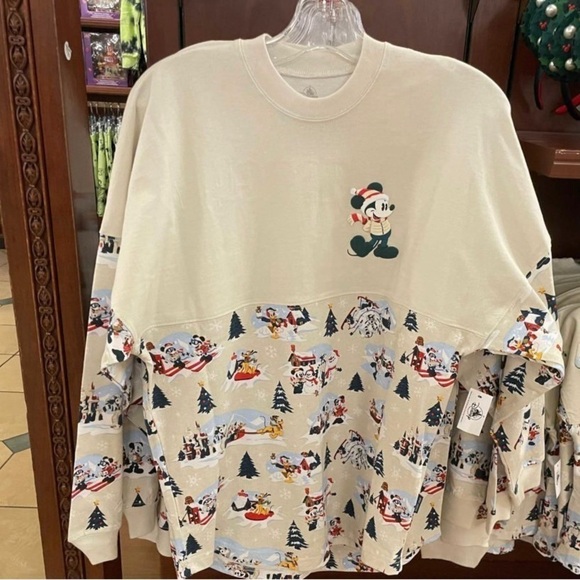 Walt’s Holiday Lodge Spirit Jersey - Walt Disney World - Picture 5 of 15